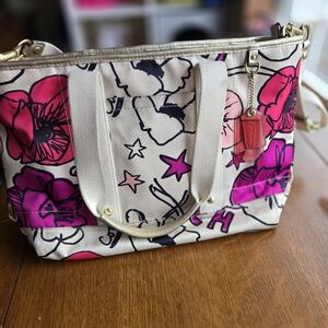 Poppy Coach Tote Bag - Pink and Cream